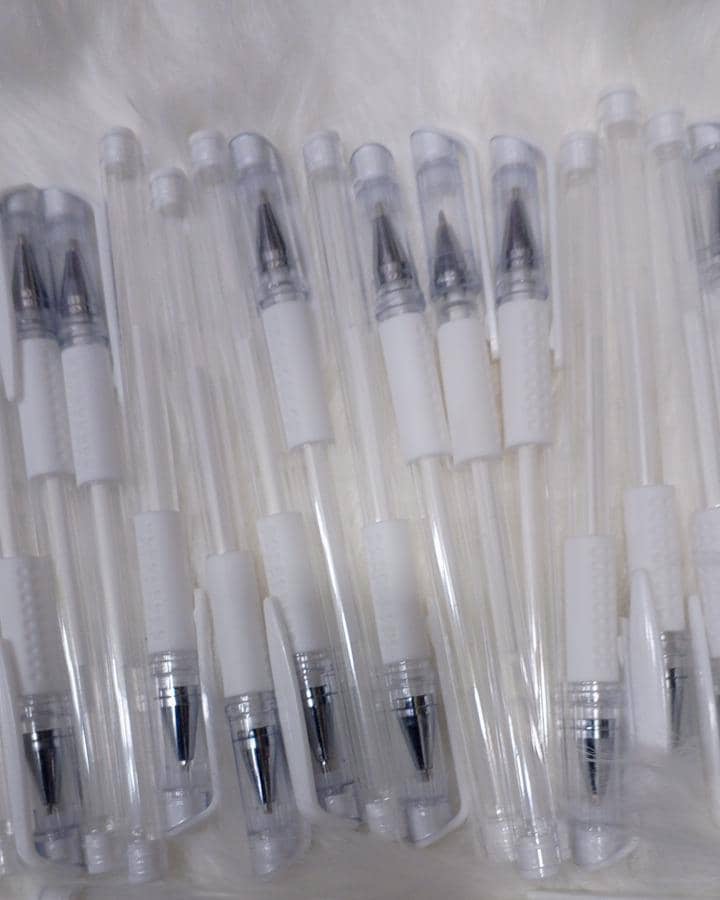 WhiteTattoo maker pen