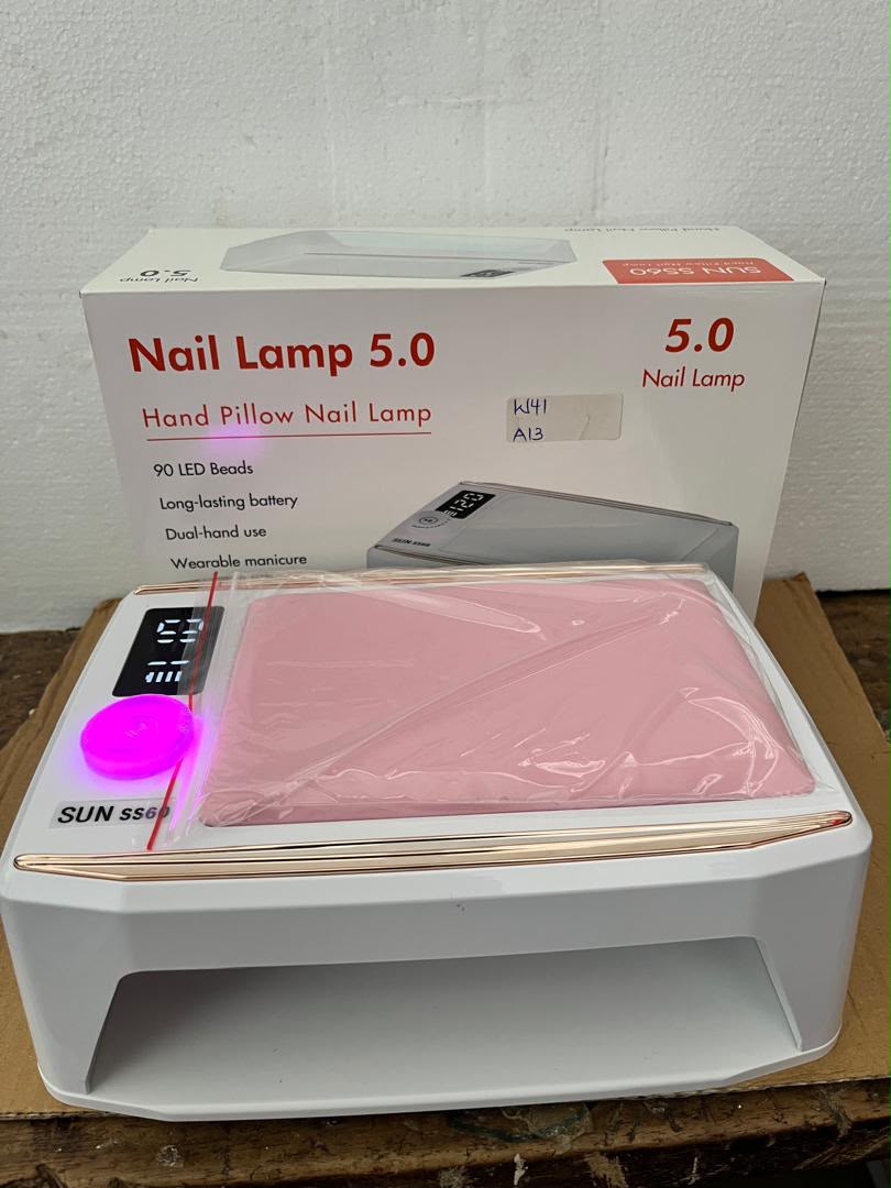 UV lamp cordless with arm rest
