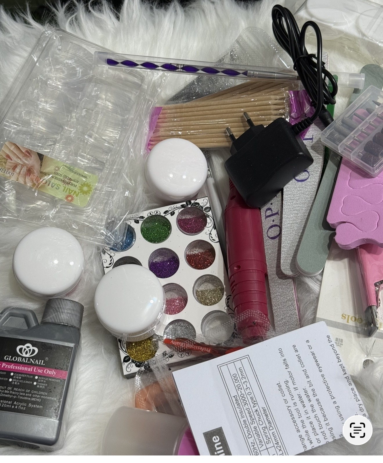 Acrylic nails set