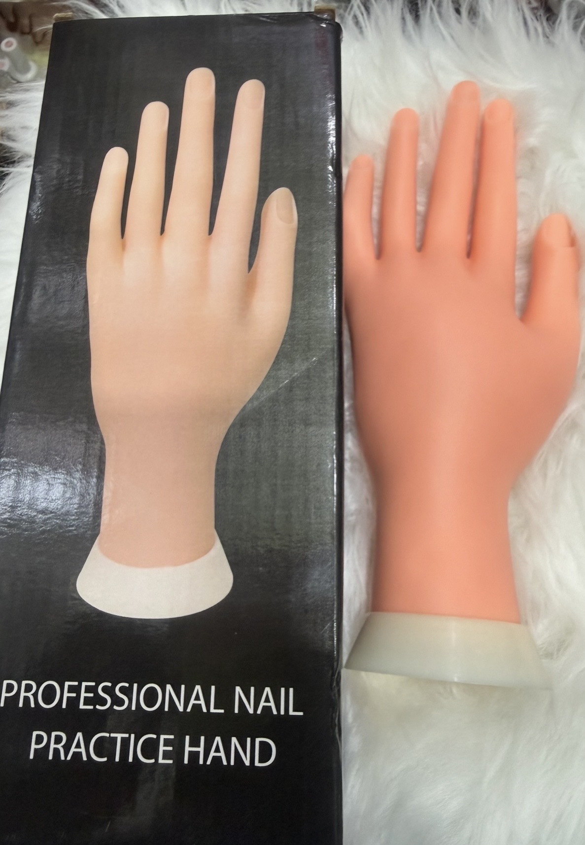 Practice hand for nails