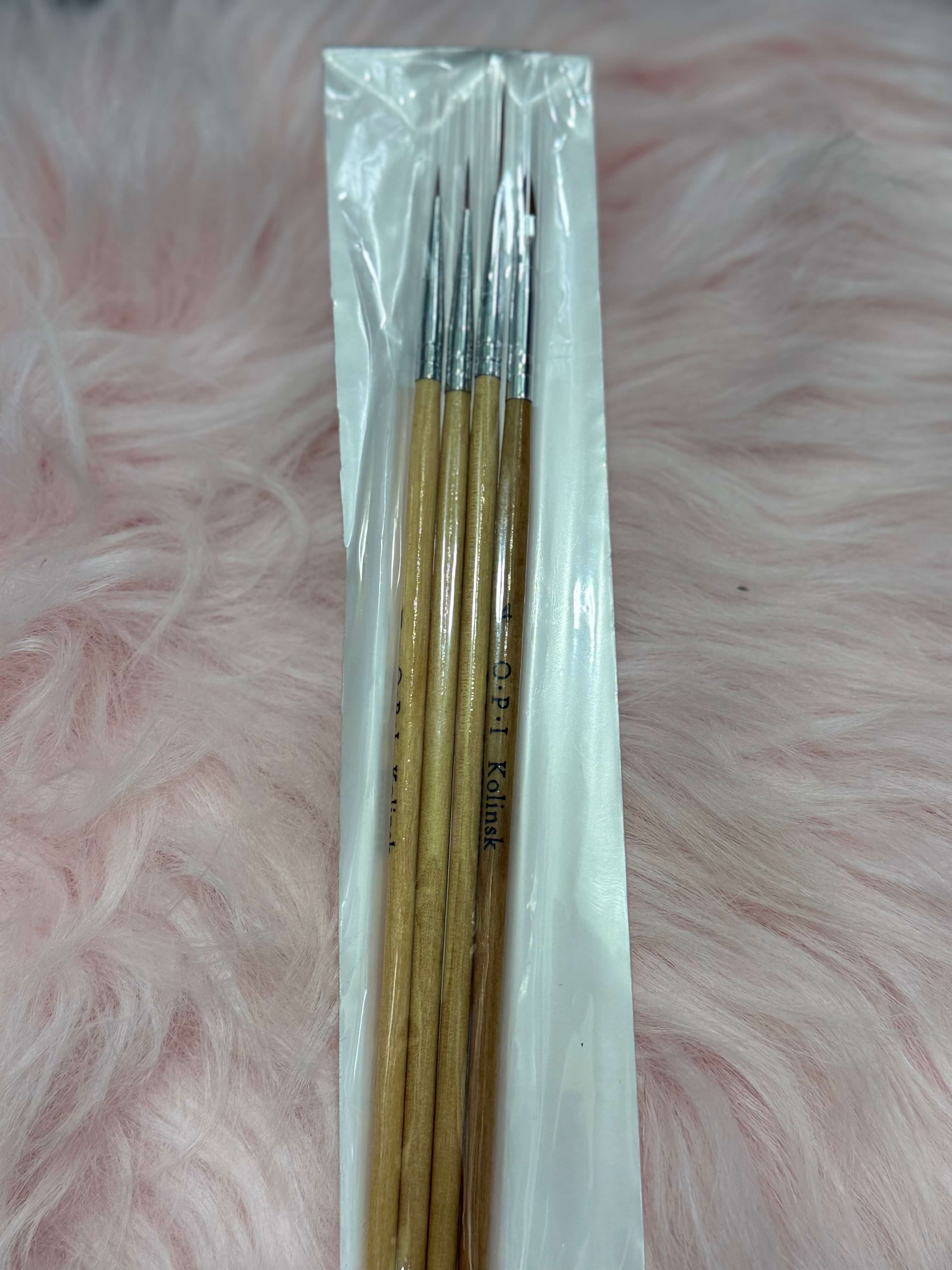 Kolinsky art brush