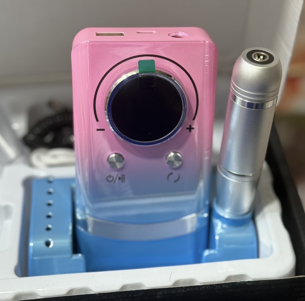 Rechargeable drill machine
