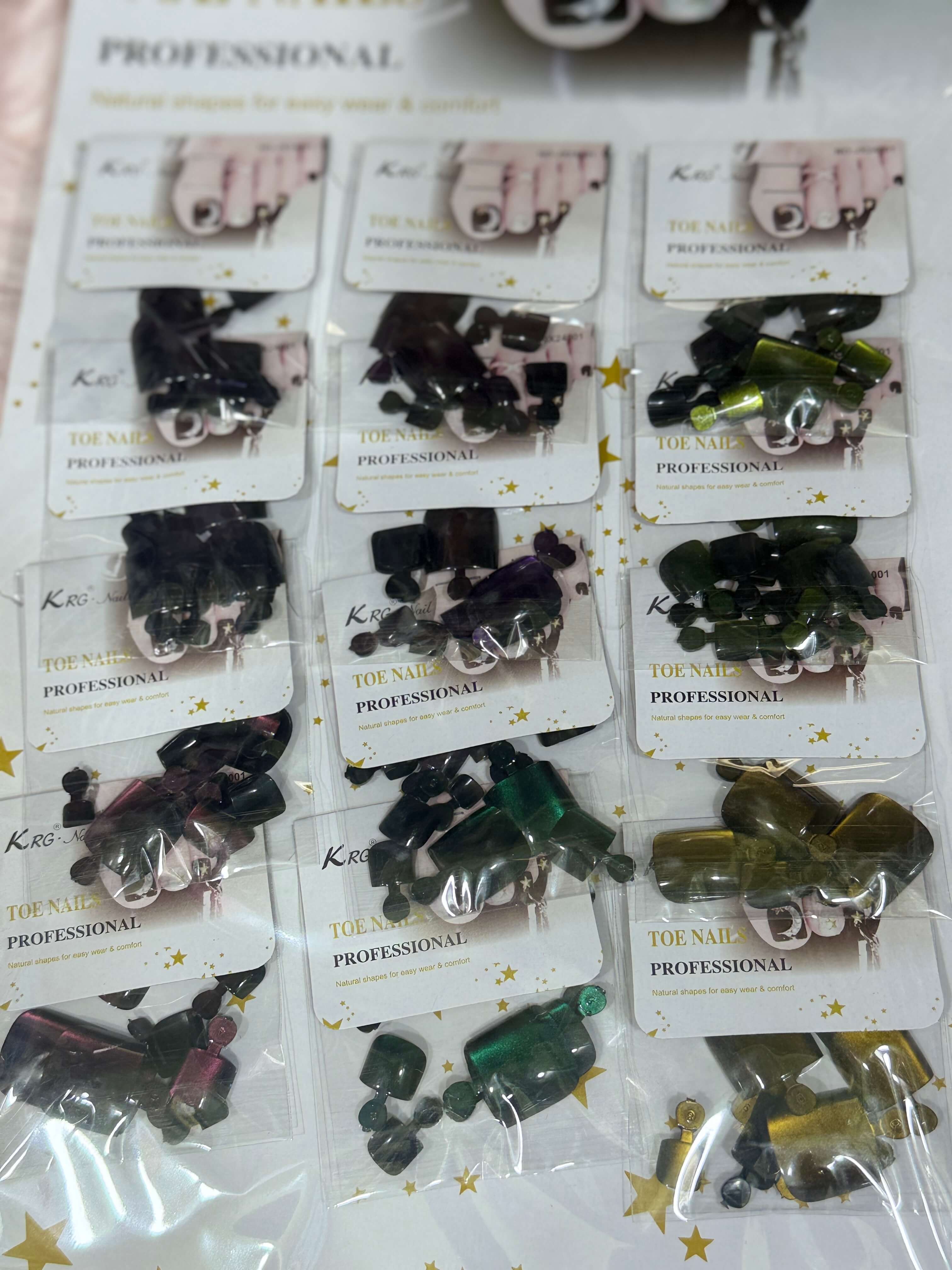 Cat eye toe nails 24001